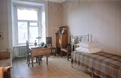 Soviet bedroom photo