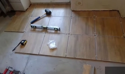 How to lay tiles on the kitchen floor photo