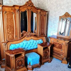 Румын жиһаздары бар жатын бөлмелердің суреті
