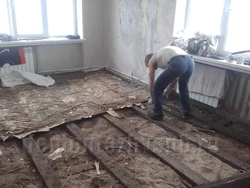 Mənzil fotoşəkilində döşəməni dəyişdirin