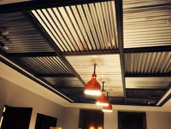Photo of slatted ceilings in the apartment