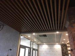 Photo of slatted ceilings in the apartment
