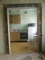 Xruşşov fotoşəkilində otaq və mətbəx arasındakı divar
