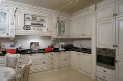 Corner white classic kitchens photo