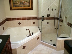 Bath design with triangular bathtub