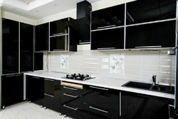 White kitchen design black bottom