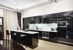 Дизайн белой кухни черный низ