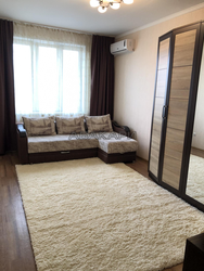 Жөнделген Және Жиһаздалған Пәтердің Суреті