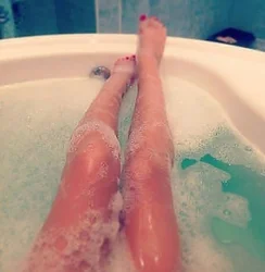 Photo in the bath 13 years old