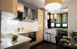 Balkonli dizayni bilan oshxona 5 m²