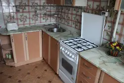 Kitchen with a regular gas stove photo