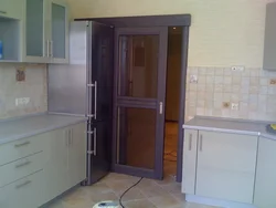 Kitchen design when there is no door