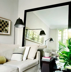 Mirrors in the design of a small apartment