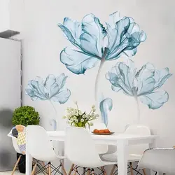 Divarda çiçək ilə mətbəx dizaynı