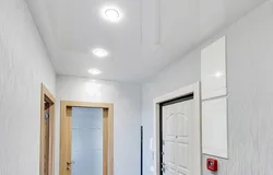 Фото потолков угловых прихожих