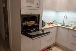 Kitchen Design With Oven And Hob