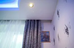 Акси шифтҳои боздошташуда дар хоб бо карниз