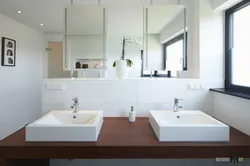 Bathtub with two sinks interior