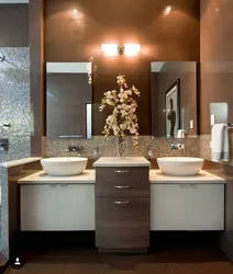 Bathtub with two sinks interior