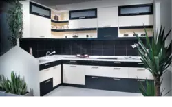 Дизайн черной угловой кухни