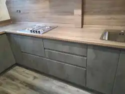 Mətbəx interyerində Niaqara palıd tezgahı