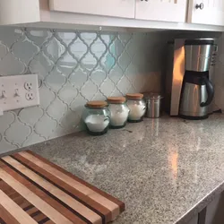 Arabesque tiles kitchen photo