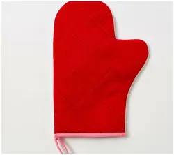 Kitchen mitt photo