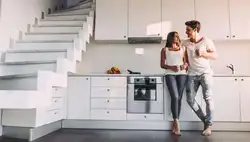 Люди на кухне фотографии