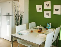Painting wallpaper in the kitchen photo of flowers