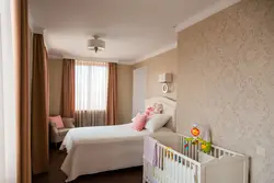 Yotoqxona fotosurati bolalar va ota-onalar