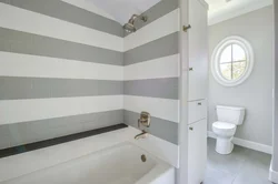 Stripes in the bathroom photo