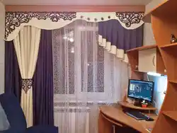 Жатын бөлмесінің фотосындағы ламбрекин тобы