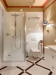 Душ кабинасы мен ванна бір ванна бөлмесінің фото дизайнында