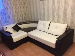 Ұйықтайтын Орынның Фотосуреті Бар Жұмсақ Бұрыштық Диван