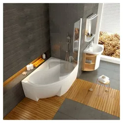 Bath Design With Asymmetrical Bathtub