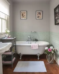 Half wall bathroom design