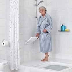 Bath for the elderly photo