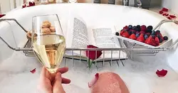 Шампанскае ў ваннай фота