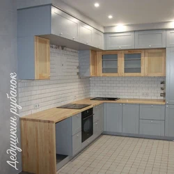 Two-Level Corner Kitchen Design