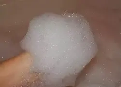 Акс дар ванна бо кафк