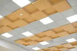 Фото кассетного потолка на кухне