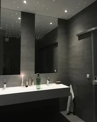Qara tavan ilə vanna otağı daxili