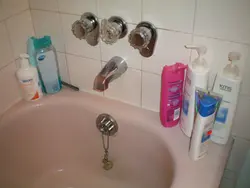 Акси шампун дар ванна