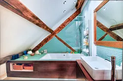 Triangular bathtub design