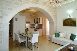 Photo of the kitchen entrance