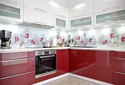 Backsplash design for red kitchen