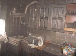 Kitchen burning photo