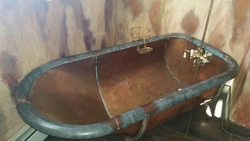 Photo of an old bathtub
