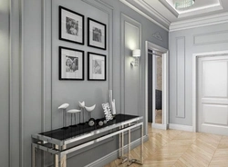Дохили ҳуҷраи зиндагӣ бо baseboards сафед