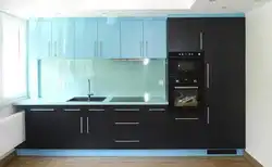 Mavi və qara mətbəx fotoşəkili